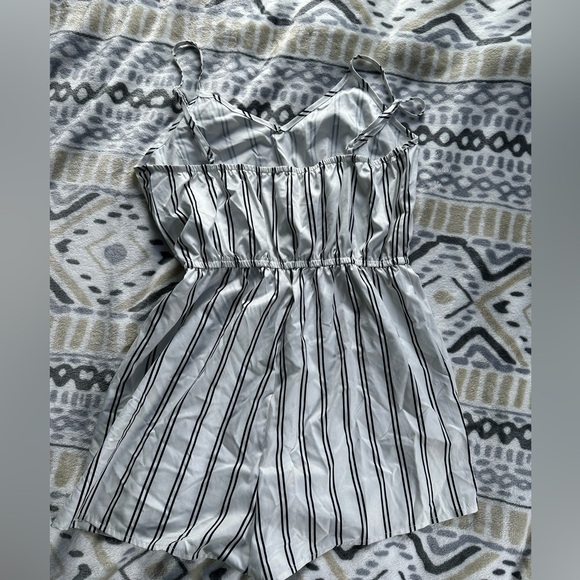 Summer Romper - Picture 2 of 2